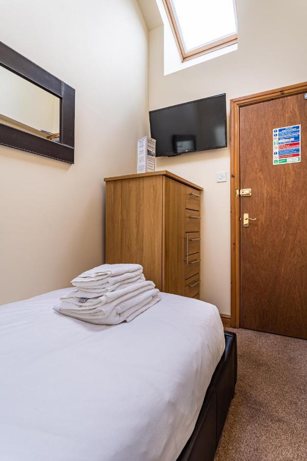 The Village Inn Longframlington Экстерьер фото